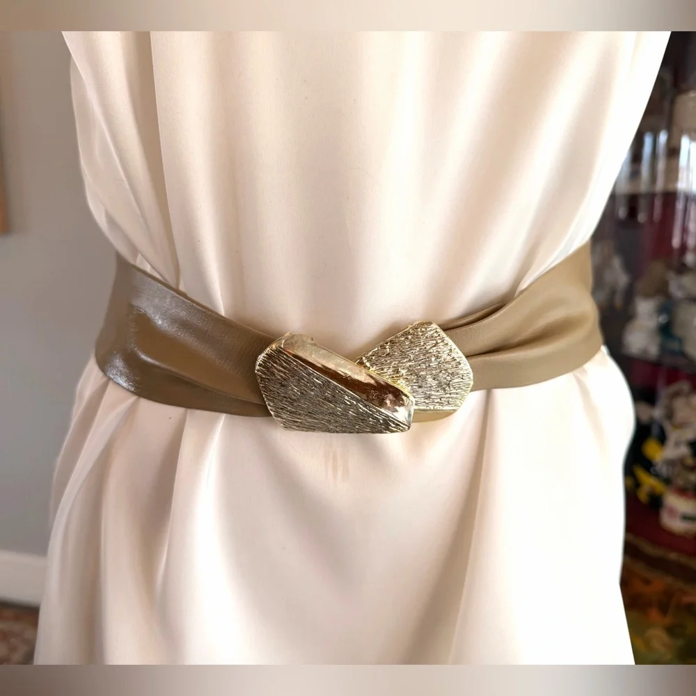 Vintage Gold and Tan Belt